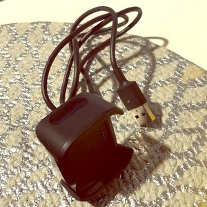 Fitbit versa 2 charger
